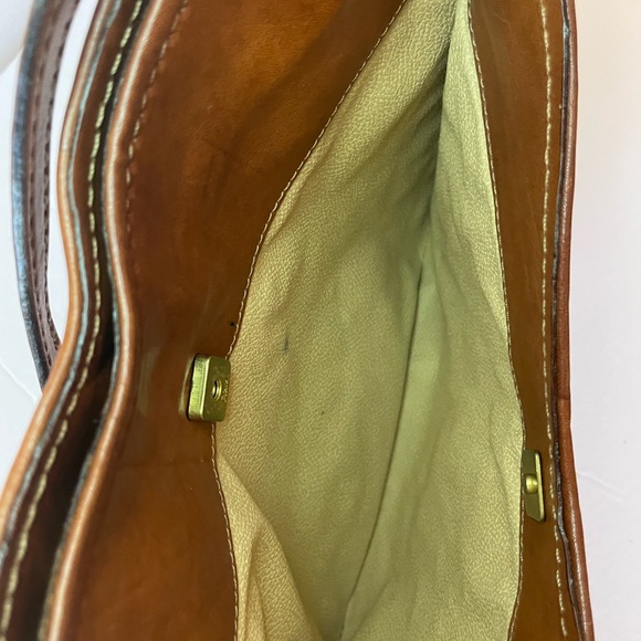 Vintage Pielle Leather Crossbody Bag with Adjustable Strap - Picture 8 of 8